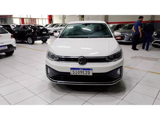 VOLKSWAGEN VIRTUS 1.0 200 TSI HIGHLINE AUTOMÁTICO